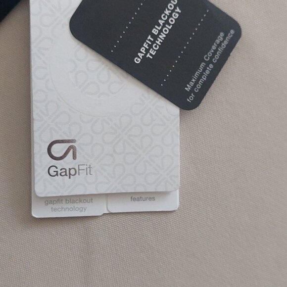 NWT GAP Gdance Med - Picture 4 of 5